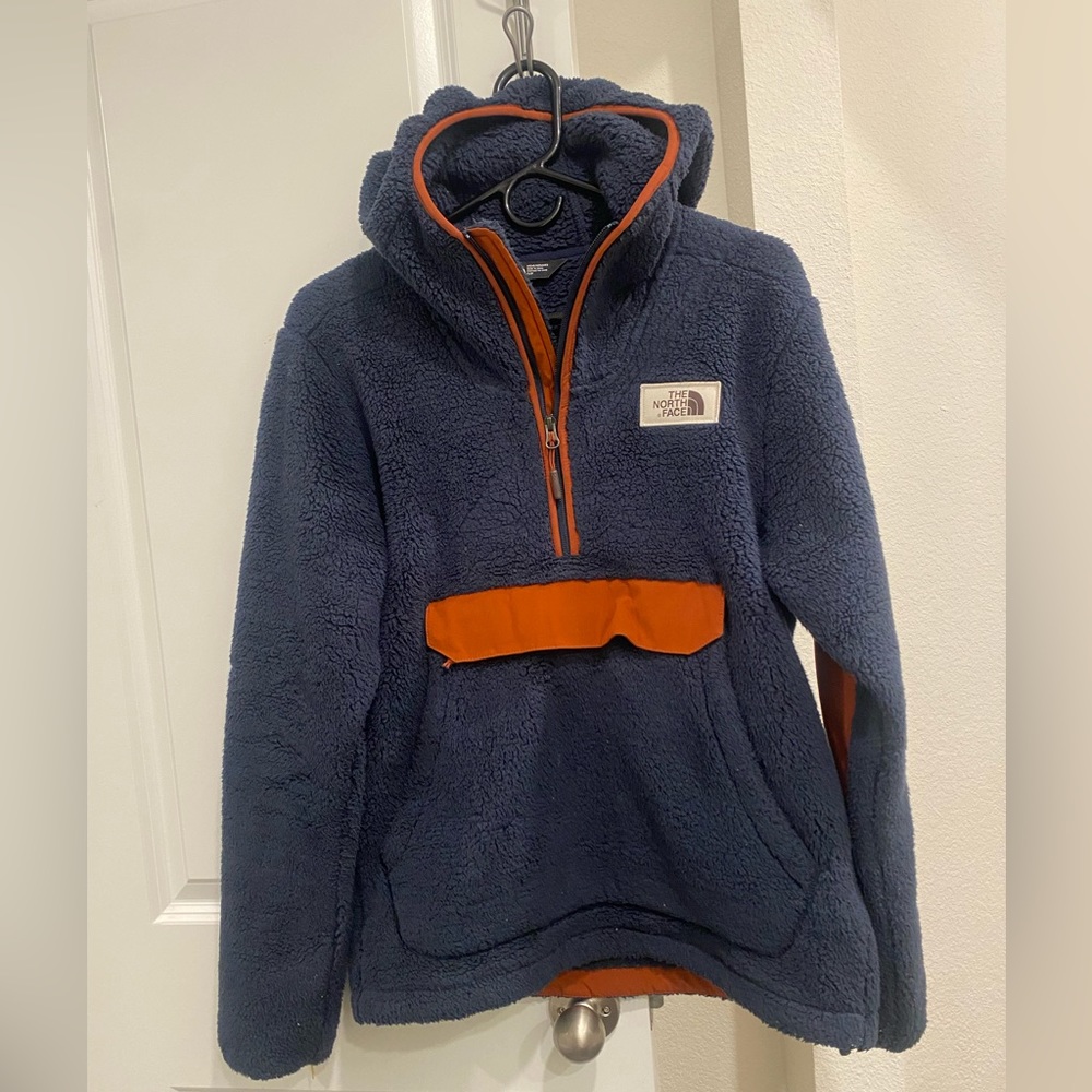 North face pullover